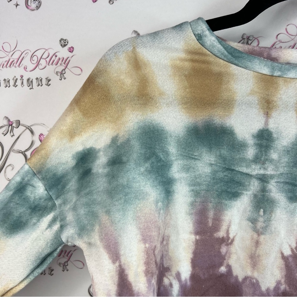 love, Fire sweater cropped long sleeve ombré Multicolor Tie-Dye Crop Sweatshirt - Picture 6 of 10